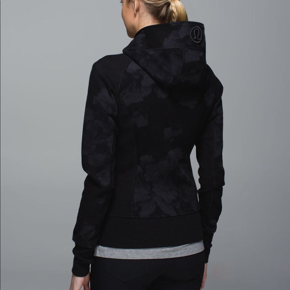 Rare LULULEMON Scuba Hoodie II in Black, size 4